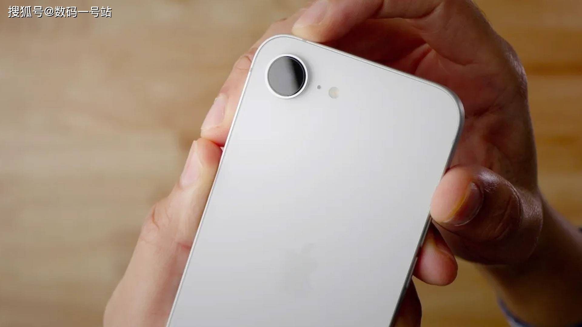 原创            iPhone 16e相机揭秘：与iPhone 16 Pro对比，实力究竟如何？