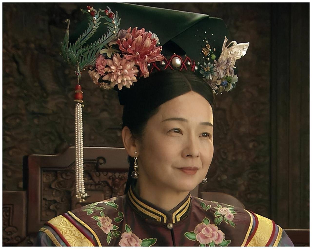 《守寡多年的丈母娘》角色关系图