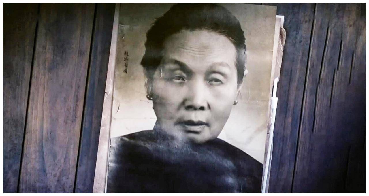 真实的双枪老太婆:抗日杀敌令敌人闻风丧胆,为何最后被枪决?