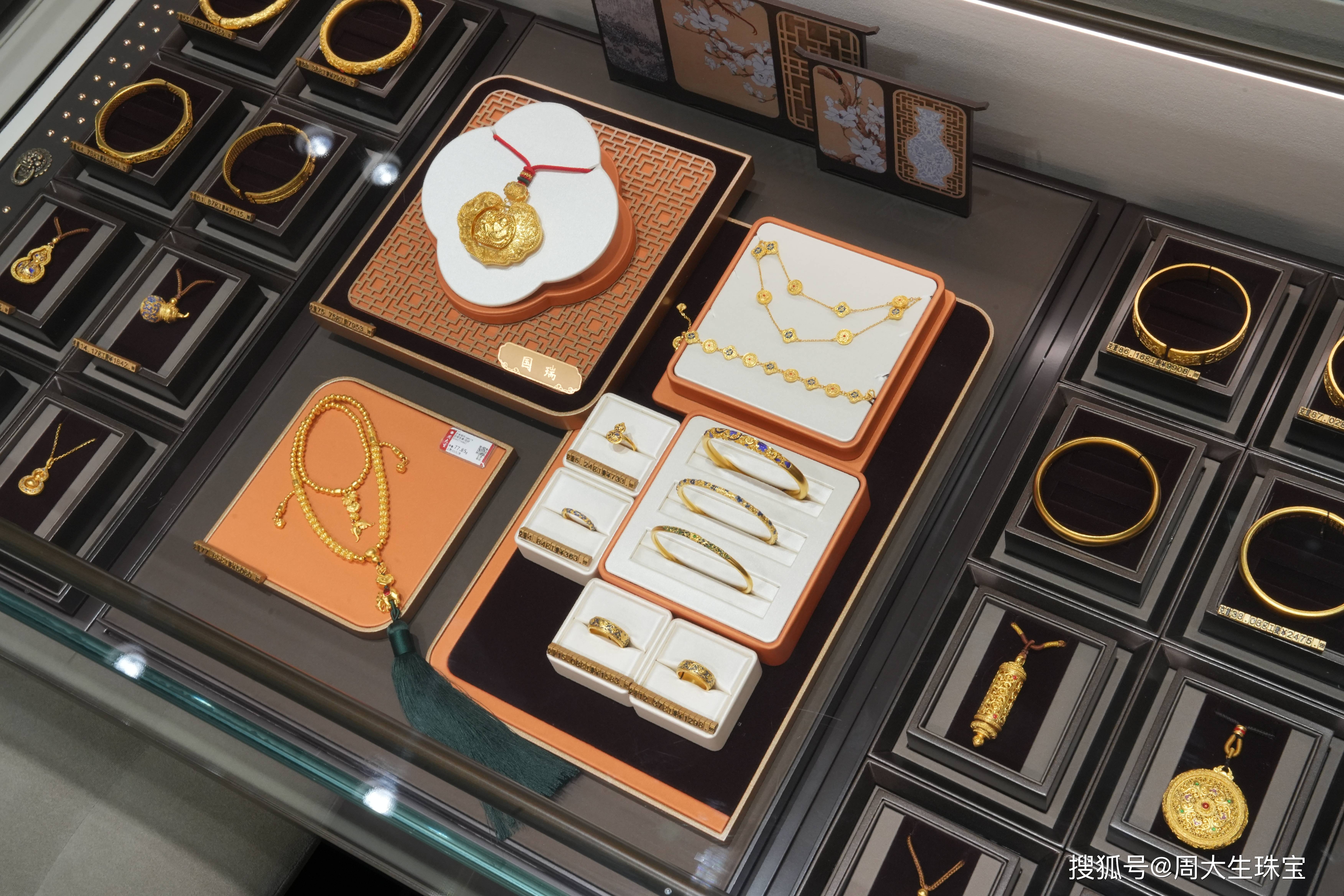 周大生国家宝藏北京skp门店华丽绽放臻品荟萃领航高端珠宝零售