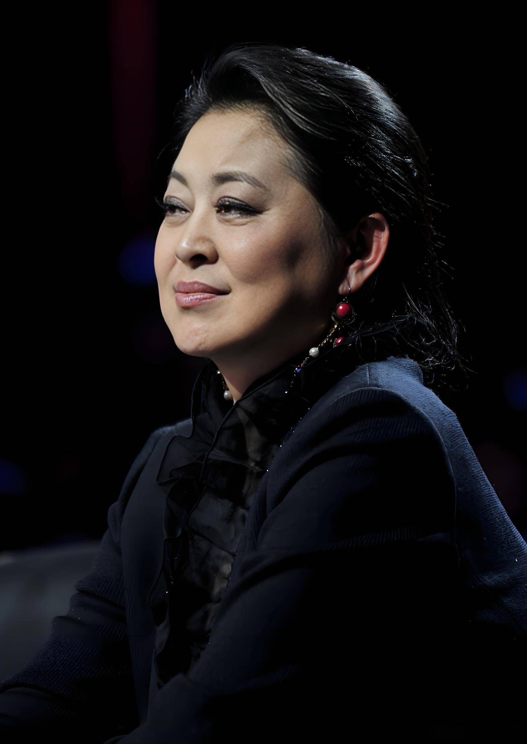 66岁倪萍血泪自白:若有来生,不要爹娘,不要孩子,不要家庭