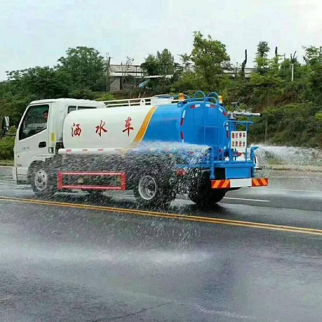 洒水车上牌需要黄牛吗真相与选择