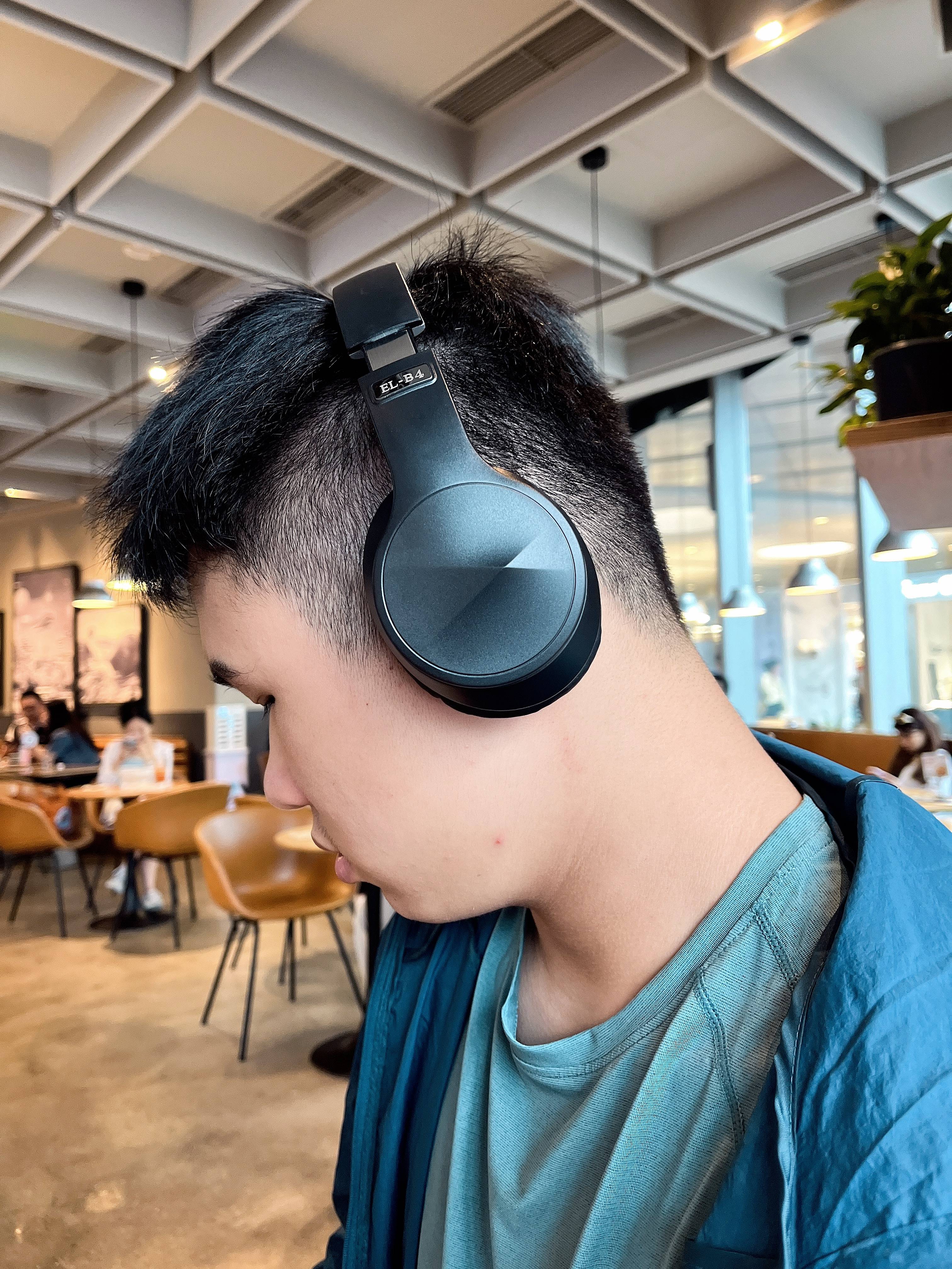 el-b4头戴式蓝牙耳机:多功能与舒适佩戴的完美结合