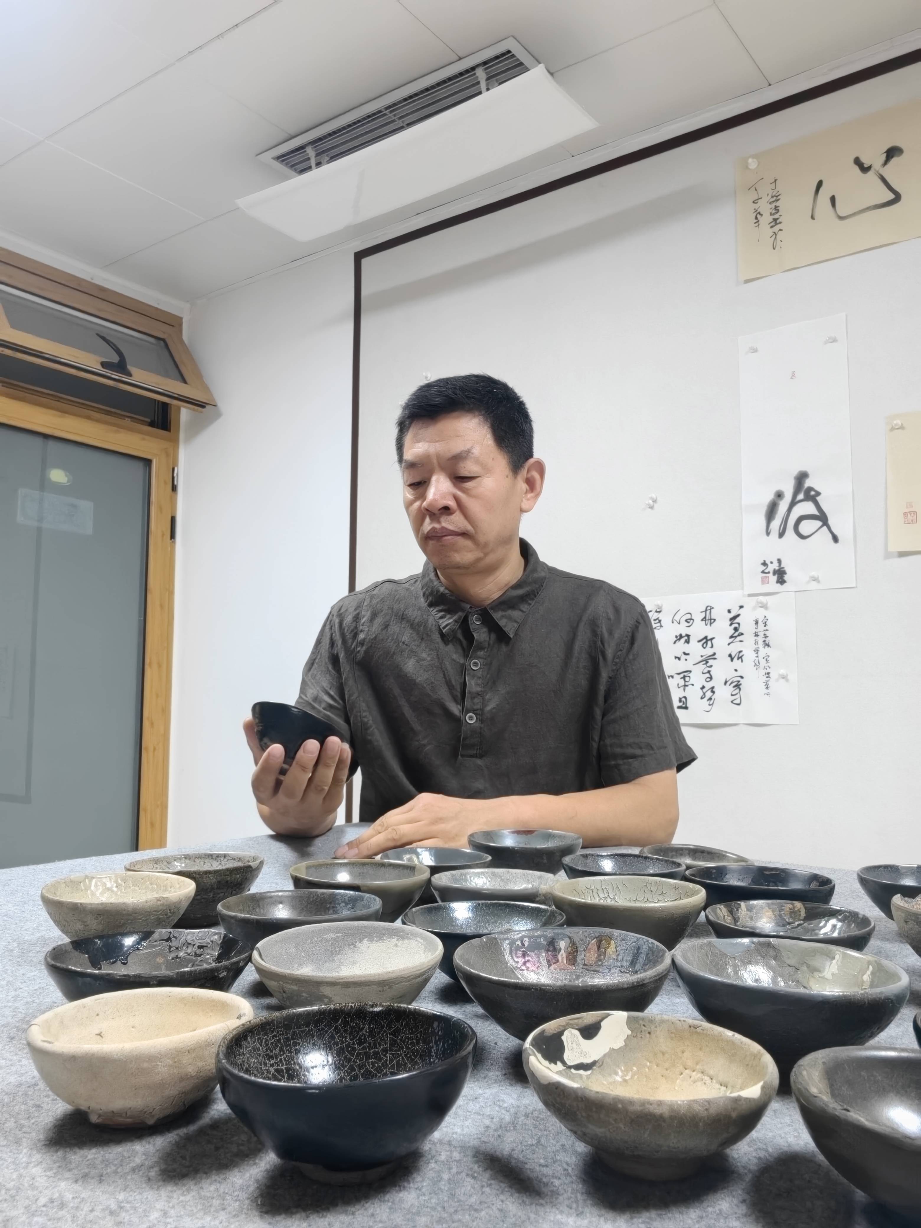 于海波:艺术创作中 "涅槃重生" 精神内核的形成