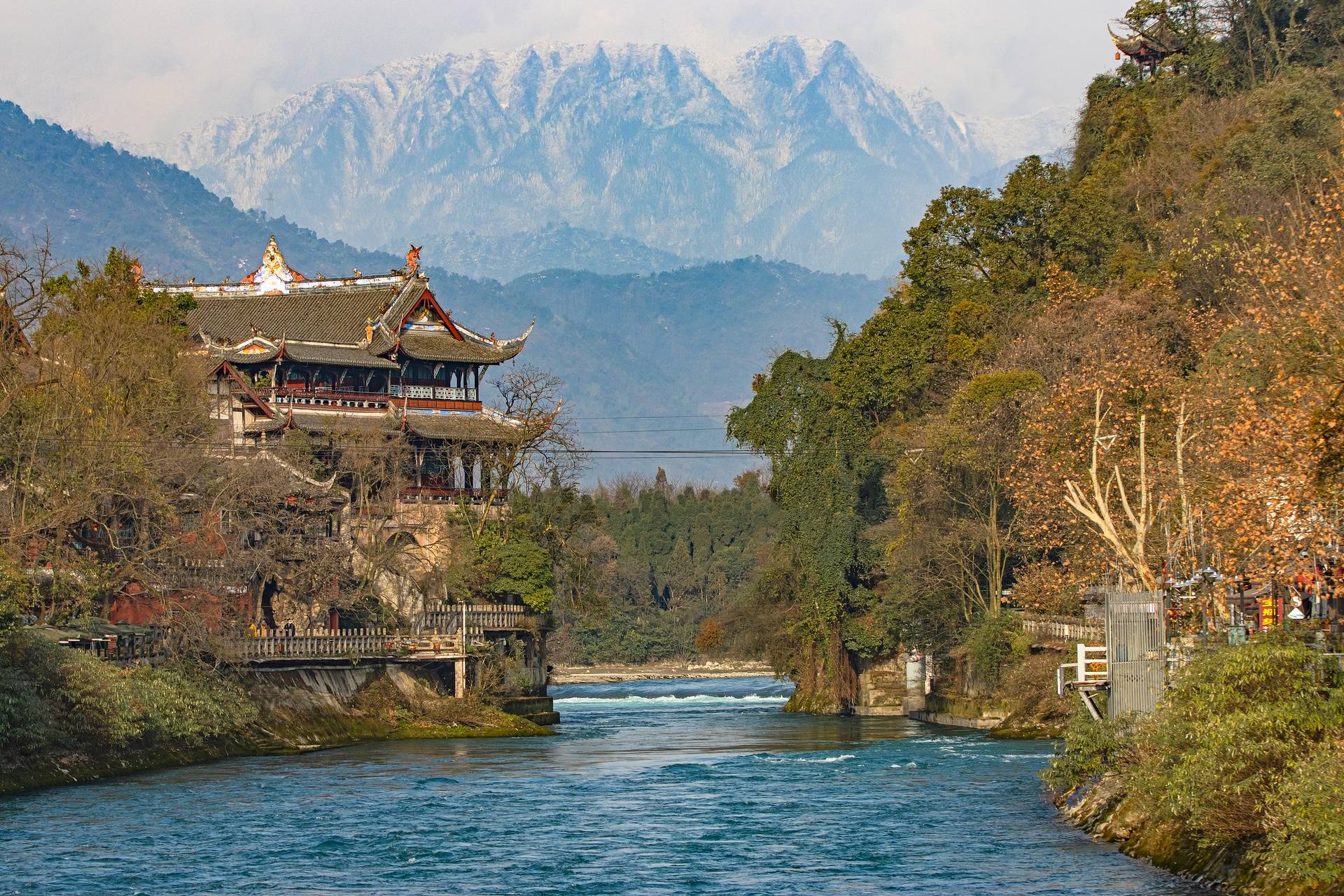 都江堰孟鸿:蜀地漫游笔记