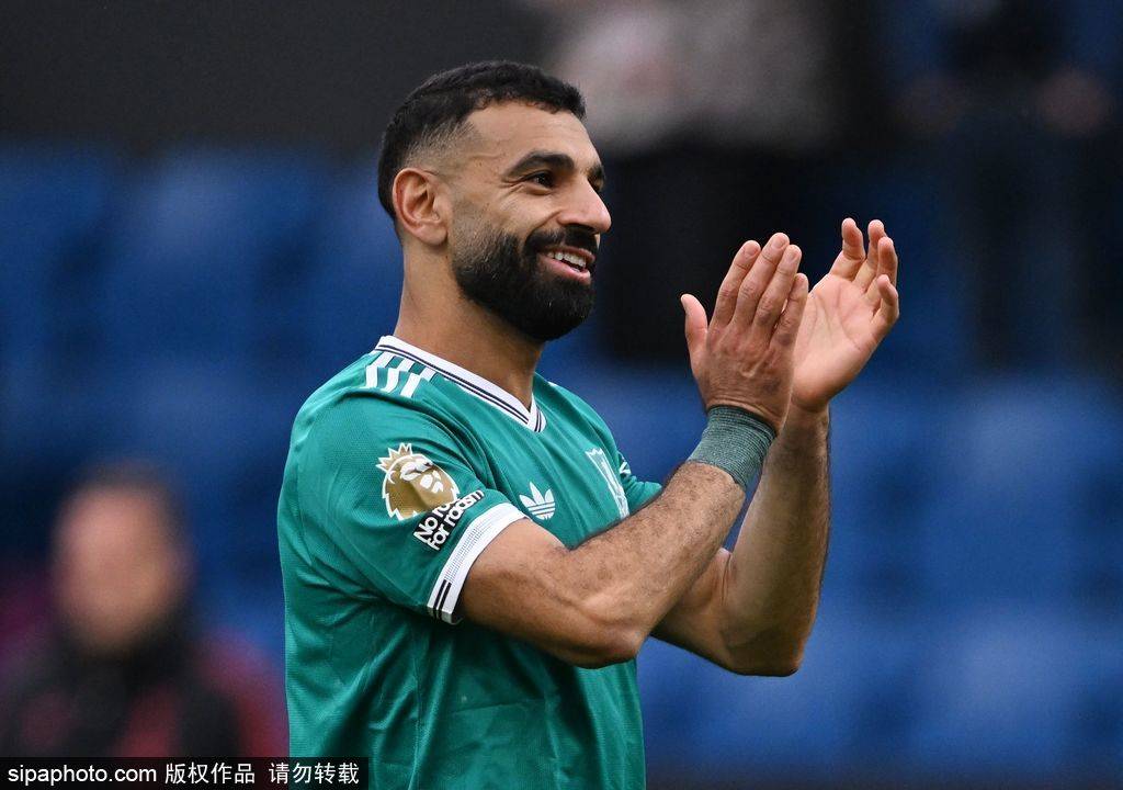 英超 - 利物浦1-0夺四连胜领跑  维尔茨造红牌萨拉赫绝杀