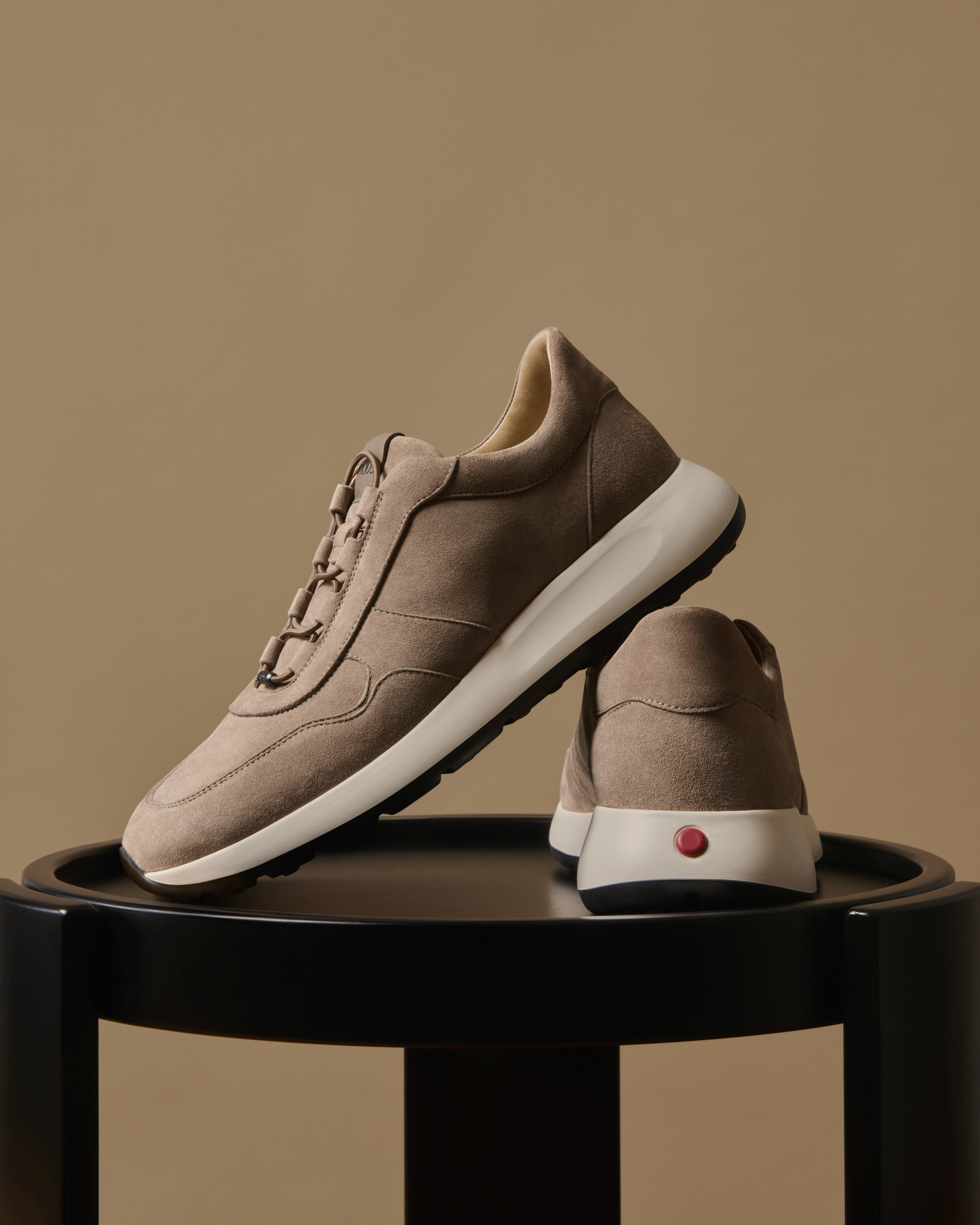 TOD’S 推出Red Dot都市运动鞋新品