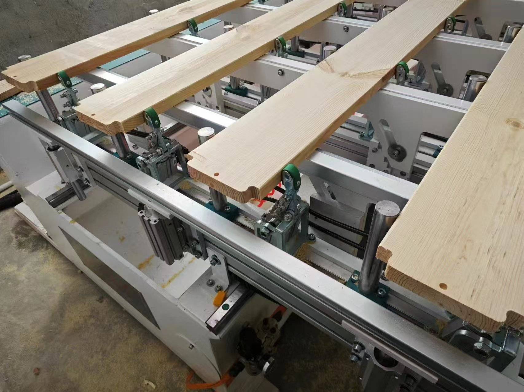 木工开卯机：数控榫槽机 传统榫卯工艺的现代化革新