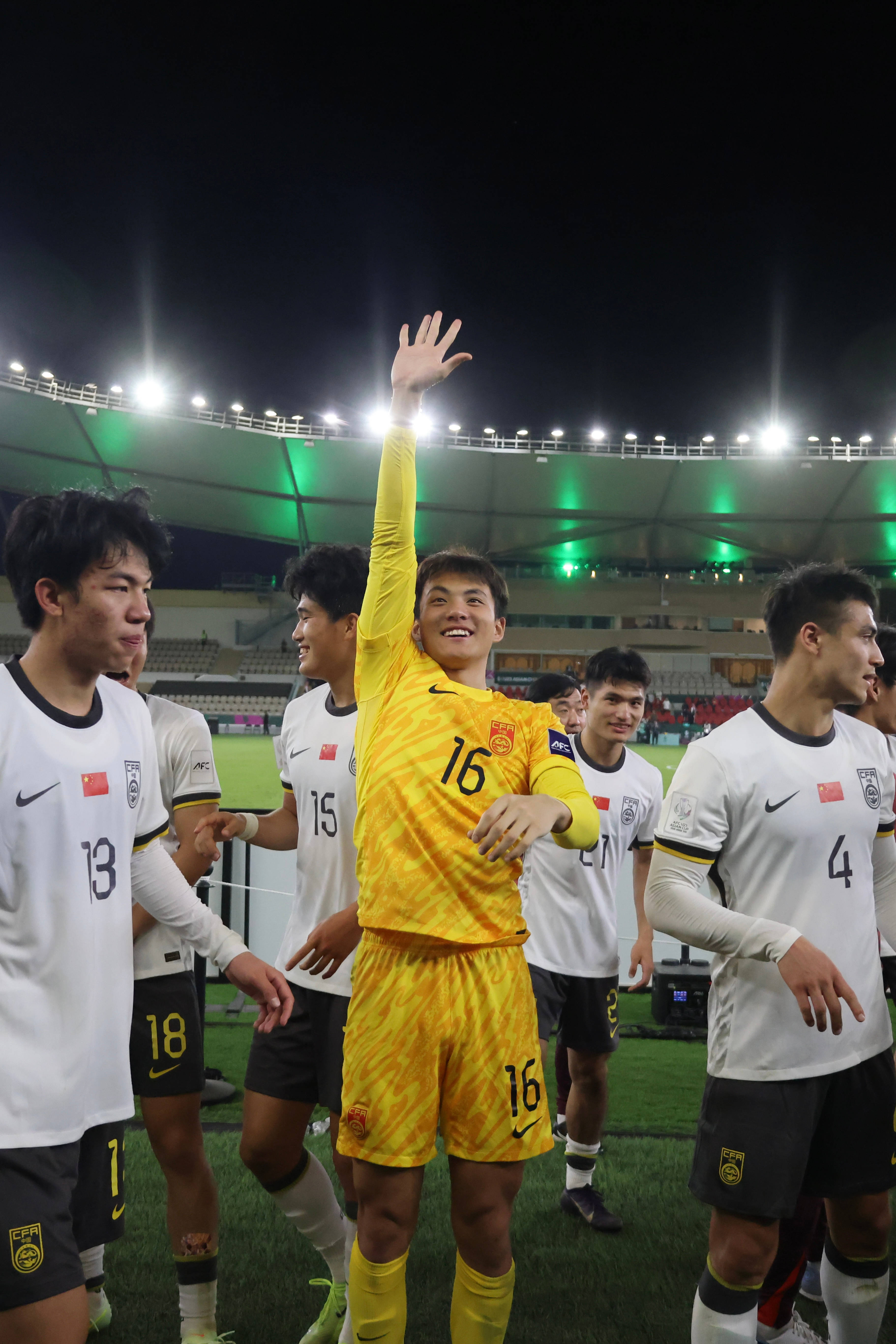 青岛西海岸投资人：国内多家豪门俱乐部追逐李昊杨希