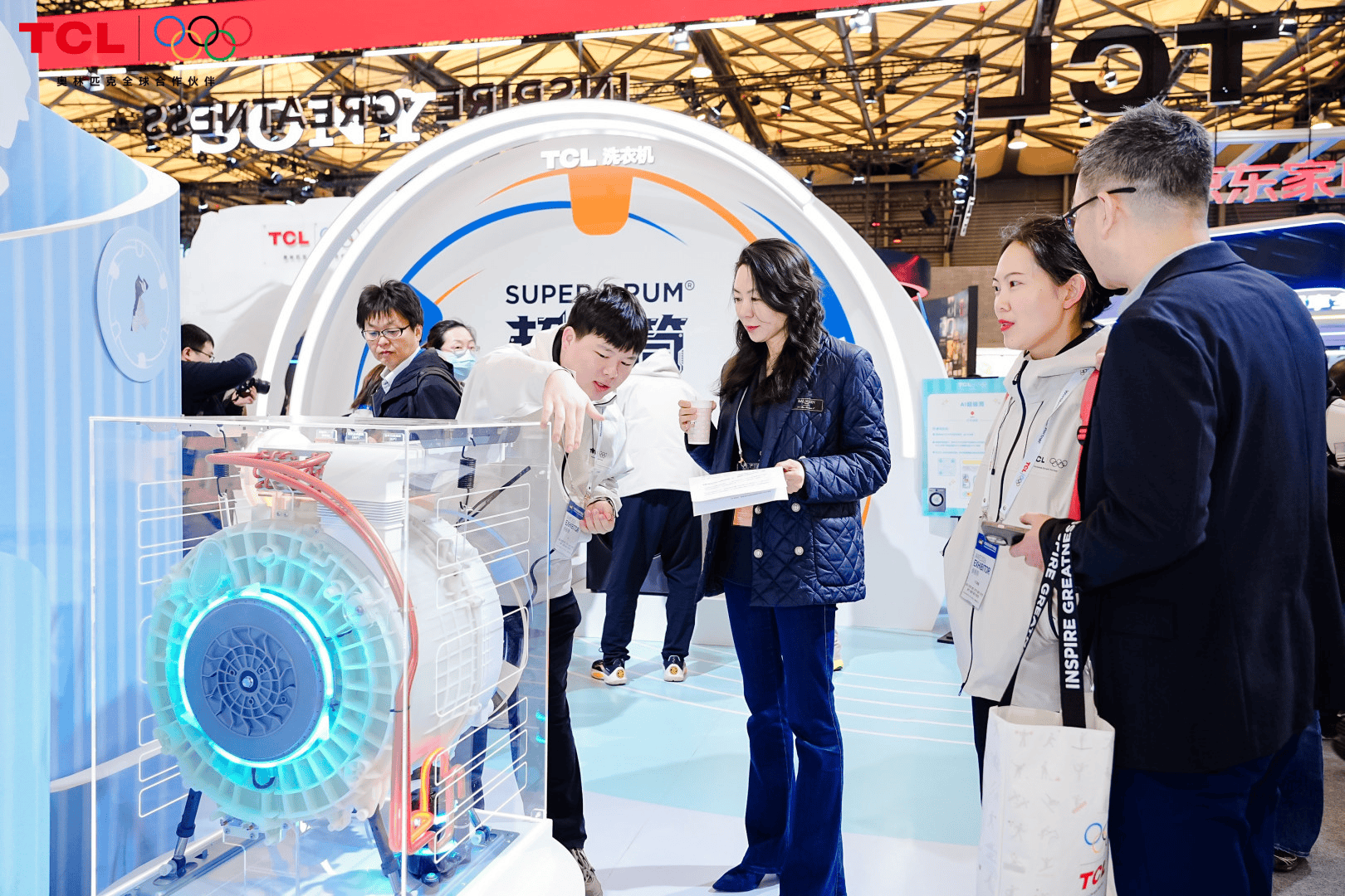 《AWE观察：聚焦用户本质需求 TCL冰箱洗衣机重塑行业核心竞争力》