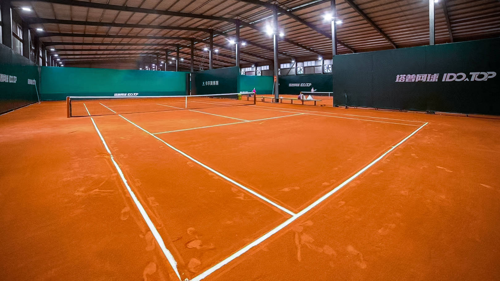 福建塔普体育·卡尔美红土网球馆.jpg
