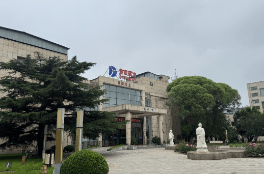 腰痛伴下肢放射痛，北京医大文天林提醒重视腰椎问题