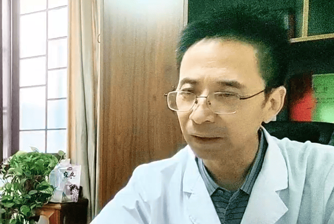 西安甲康甲状腺张新亮提醒：吃得多还瘦得快，别光窃喜，查查甲状腺