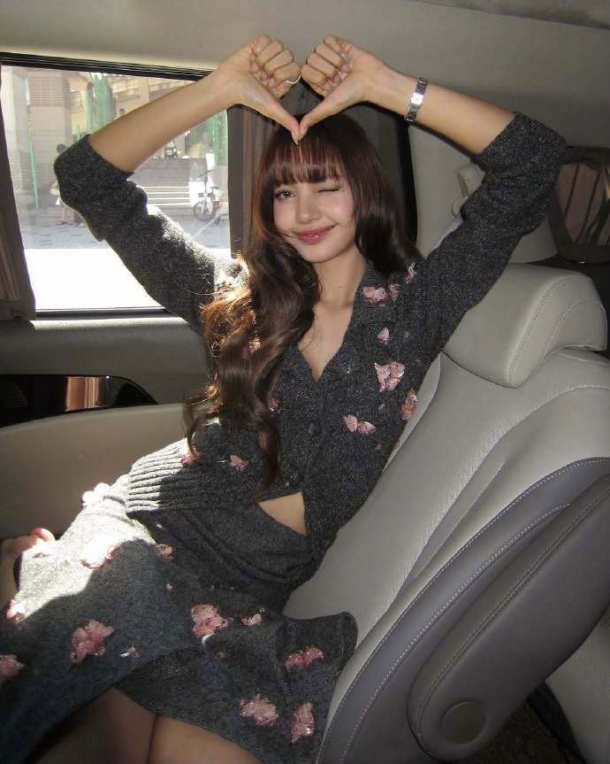 Lisa就BLACKPINK十周年争议道歉：这件事让我十分难过