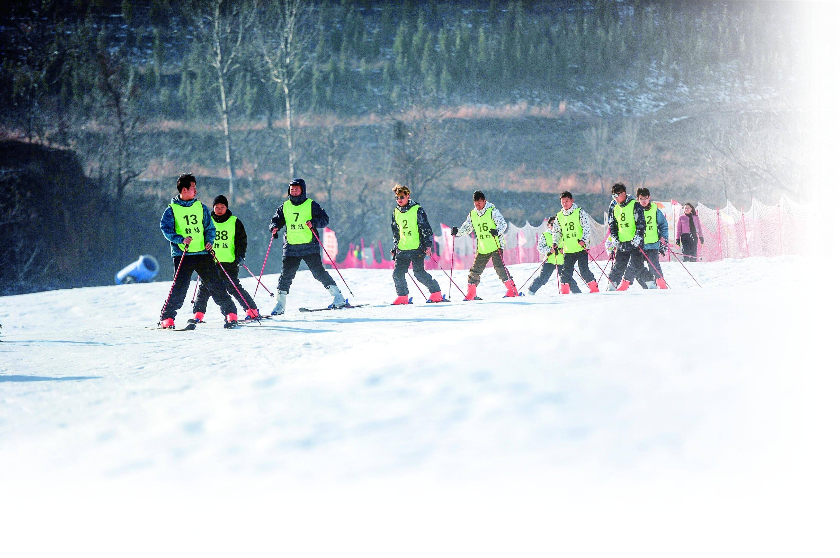 汝州龙凤山滑雪场门票图片