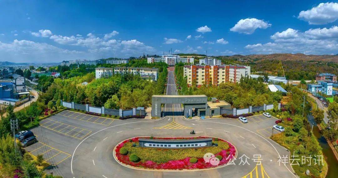 祥云四中依托上海海洋大学附属大团高级中学等浦东新区学校及上海市的