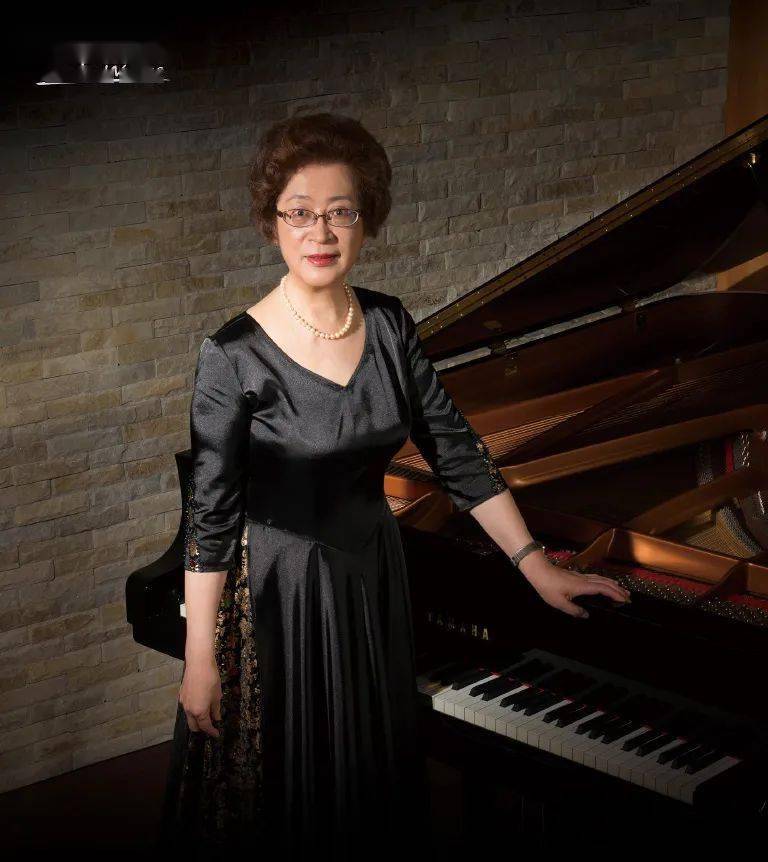 教学视频|杨韵琳老师教你弹巴赫《三部创意曲》第四首_钢琴_主题_部分