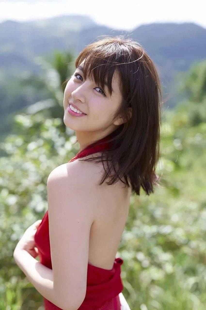 翻牌||南野拓实极品女友,出道10年_日本_百合_作品