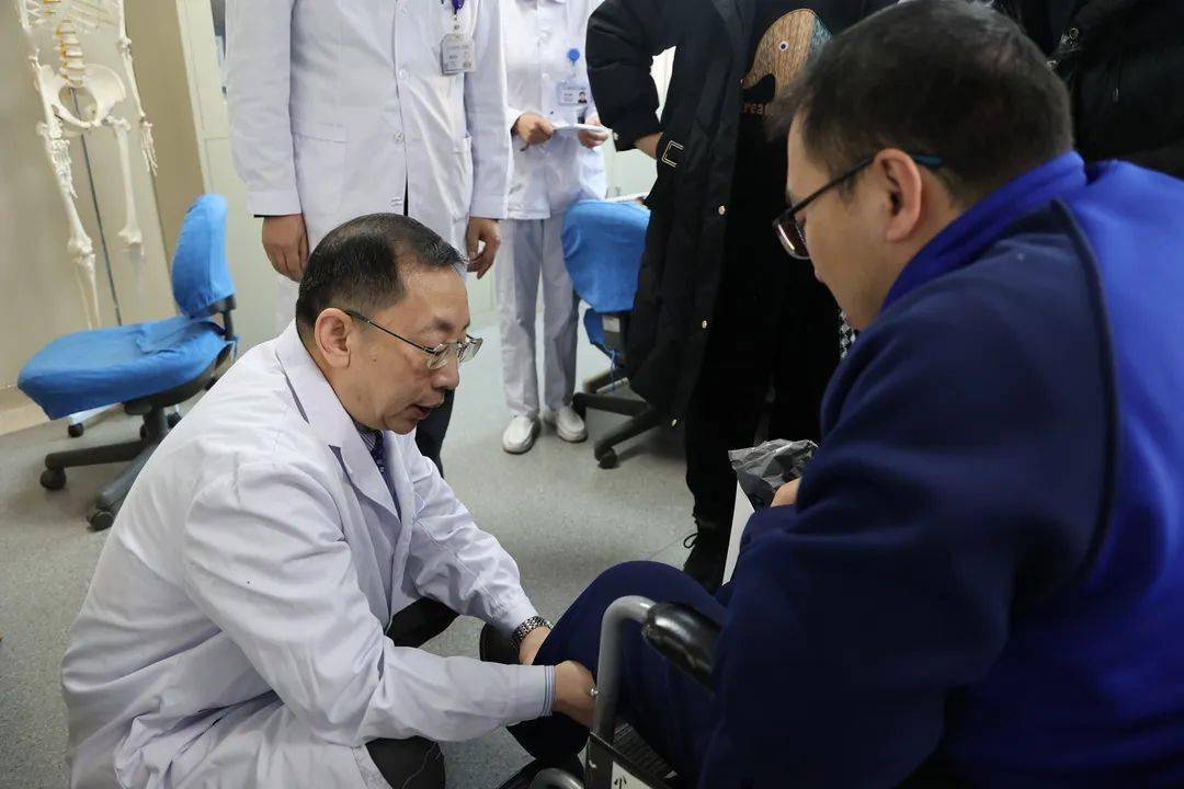 【健康白银】康鹏德名医专家团队工作室揭牌_仪式_国家_平台