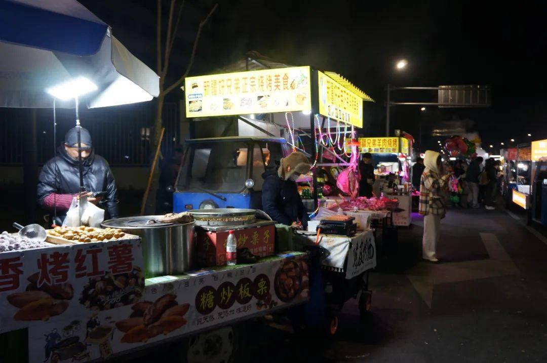 突然火了!诸暨出现一条"美食街",人人人人人人人