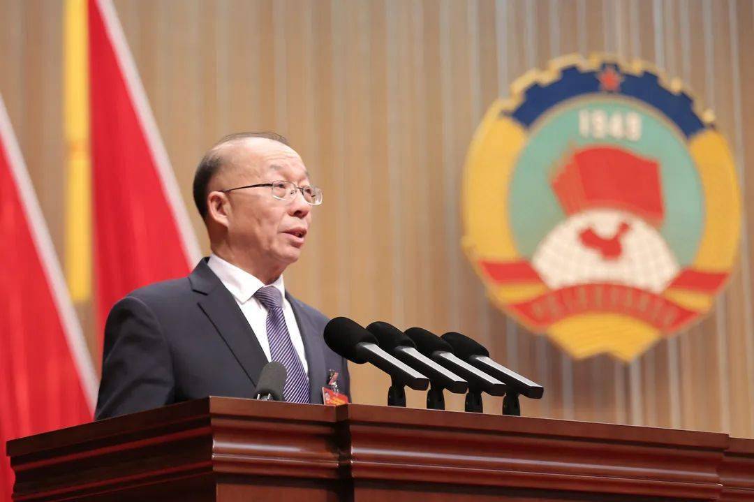 政协营口市第十四届委员会第三次会议开幕 李强姚华明出席 李红莉作