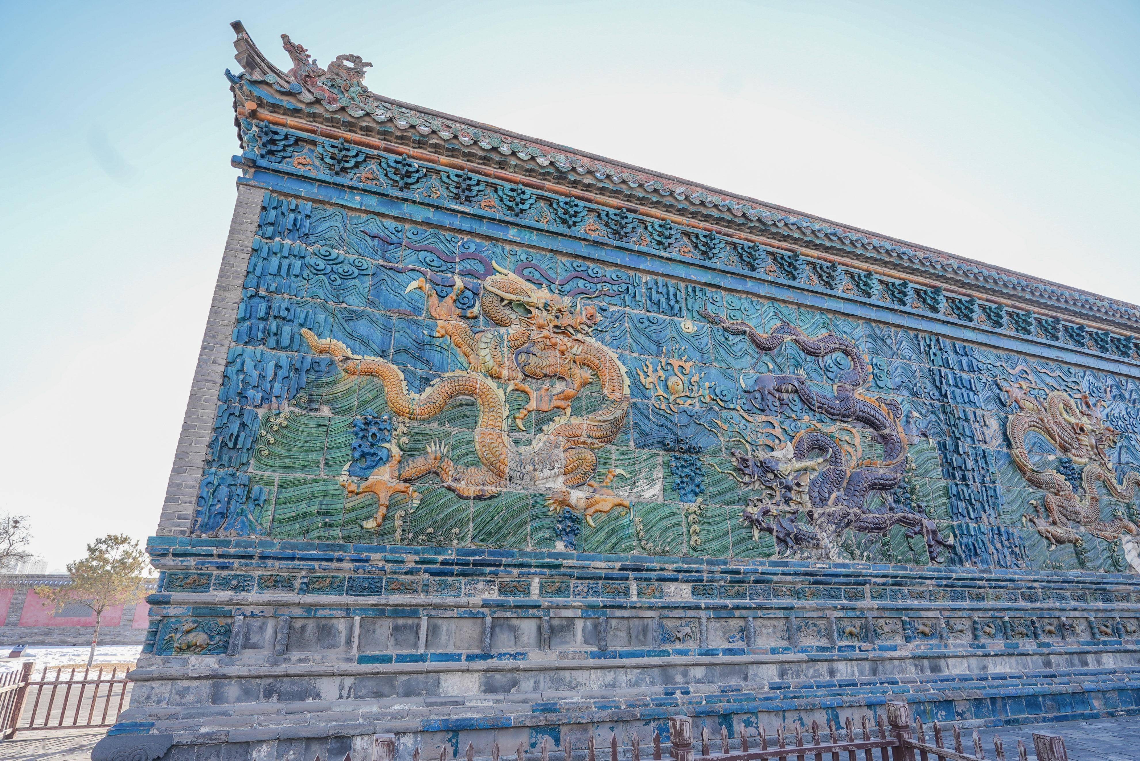 穿越时空的奇遇:大同九龙壁的传说与雄伟之美_历史_琉璃_中国