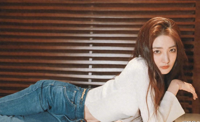 在综艺节目《女儿们的恋爱》上,徐璐和张铭恩的感情曝光引起满城风雨.