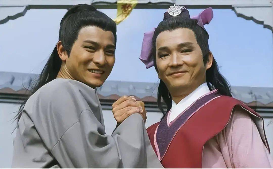 《真命天子》的主演除了刘德华,男二号是廖启智,女主角则有蓝洁瑛