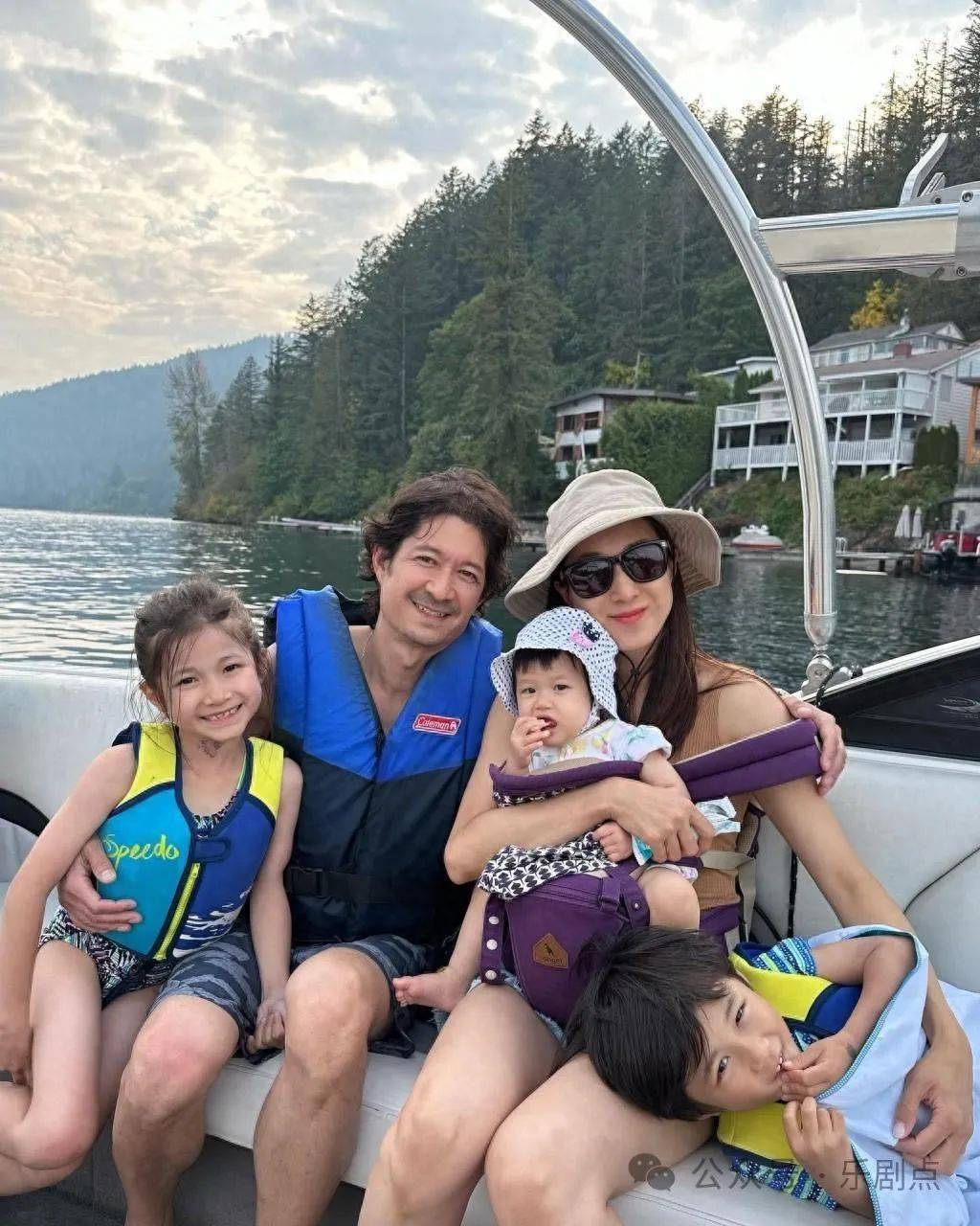 全家共用一张脸,母亲优雅女儿甜美_妈妈_幸倪_照片