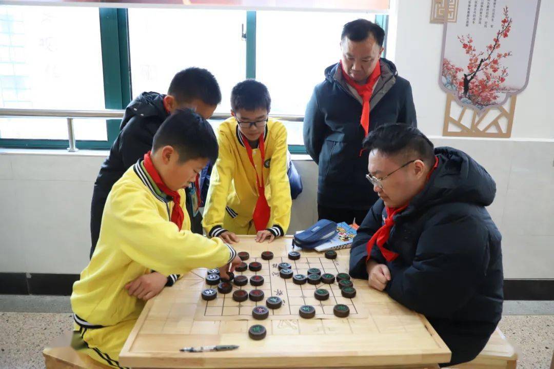 象棋特级大师赵鑫鑫,黄竹风来绍兴指导小学生提升棋力_浙江省_棋类