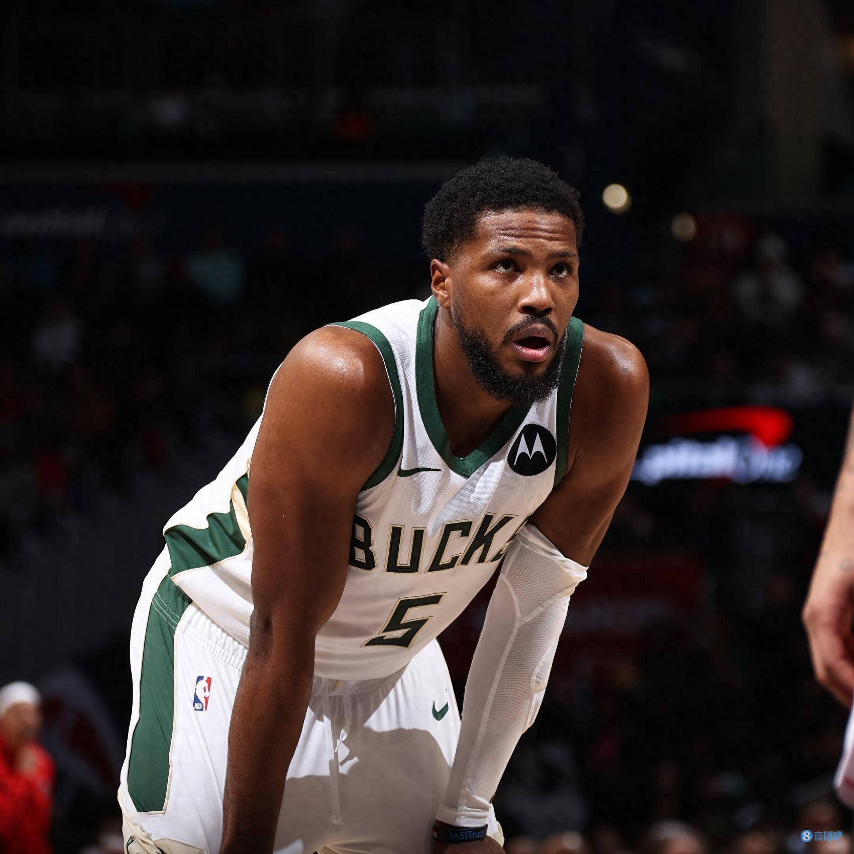 比斯利:我们在输给爵士的赛后举行了会议 讨论了如何提高_竞争_对手