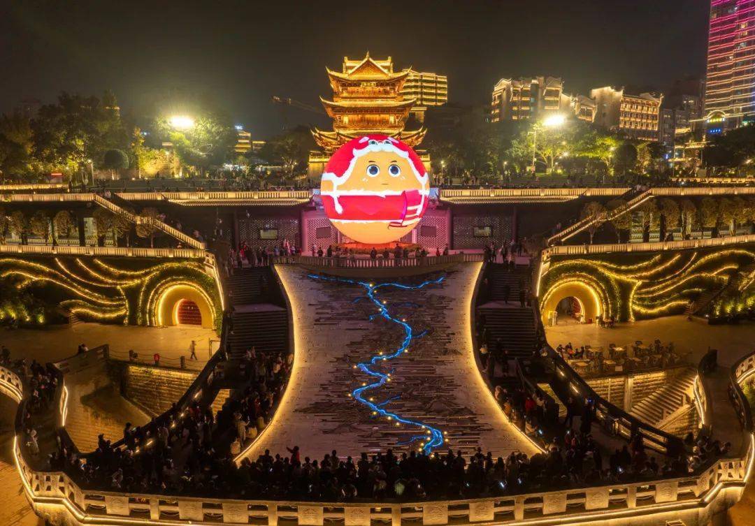 城市"磁场引力"越来越强,宜宾城区合江门广场长江微缩景观(龙头)区域