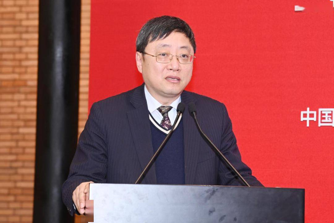 上海市东湖(集团)有限公司副总经理曹伟分别作了题为《博采众长的国宾