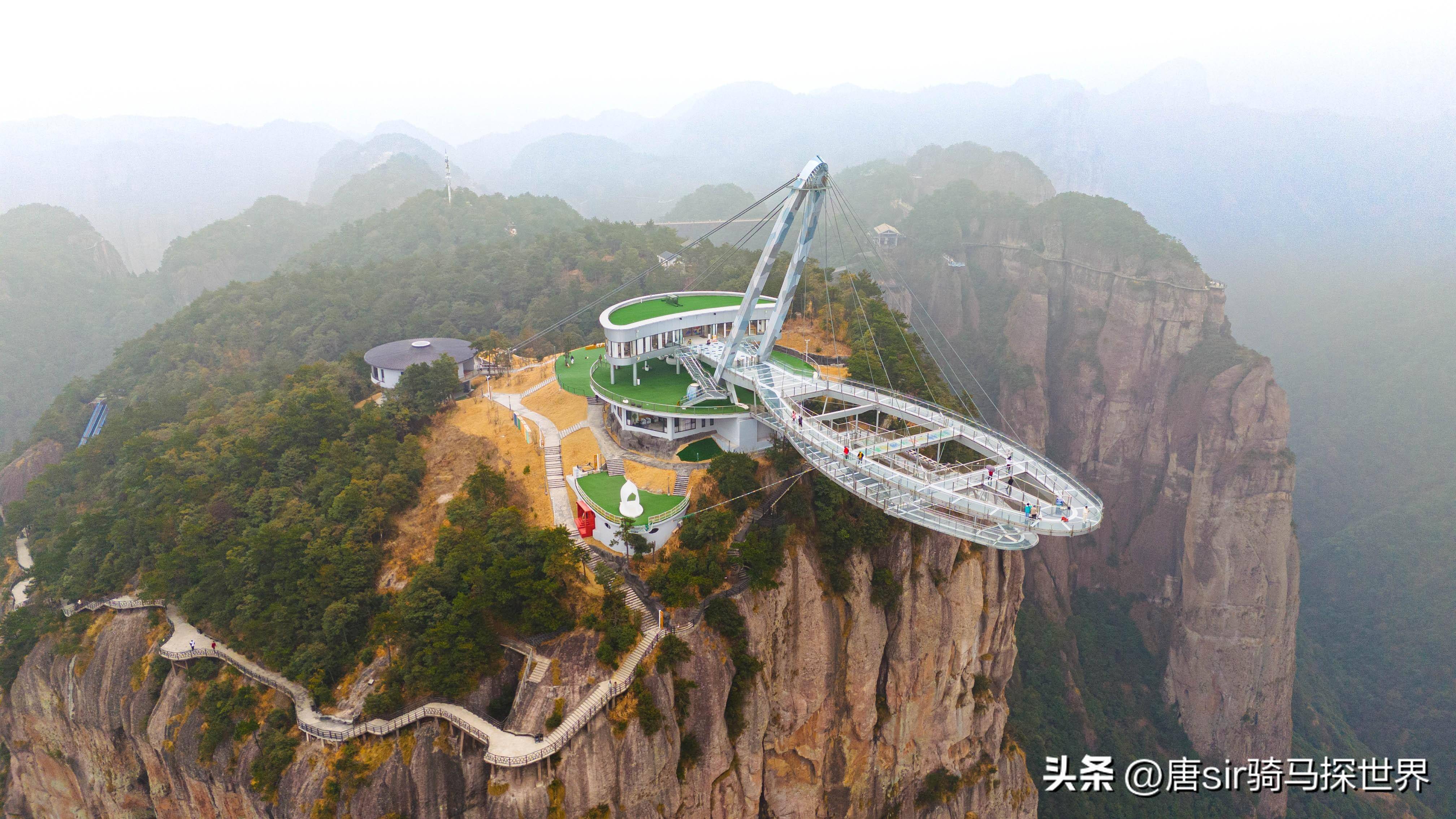 作为诗仙李白笔下的古"天姥山",神仙居景区之美,远不是上述几个景点所