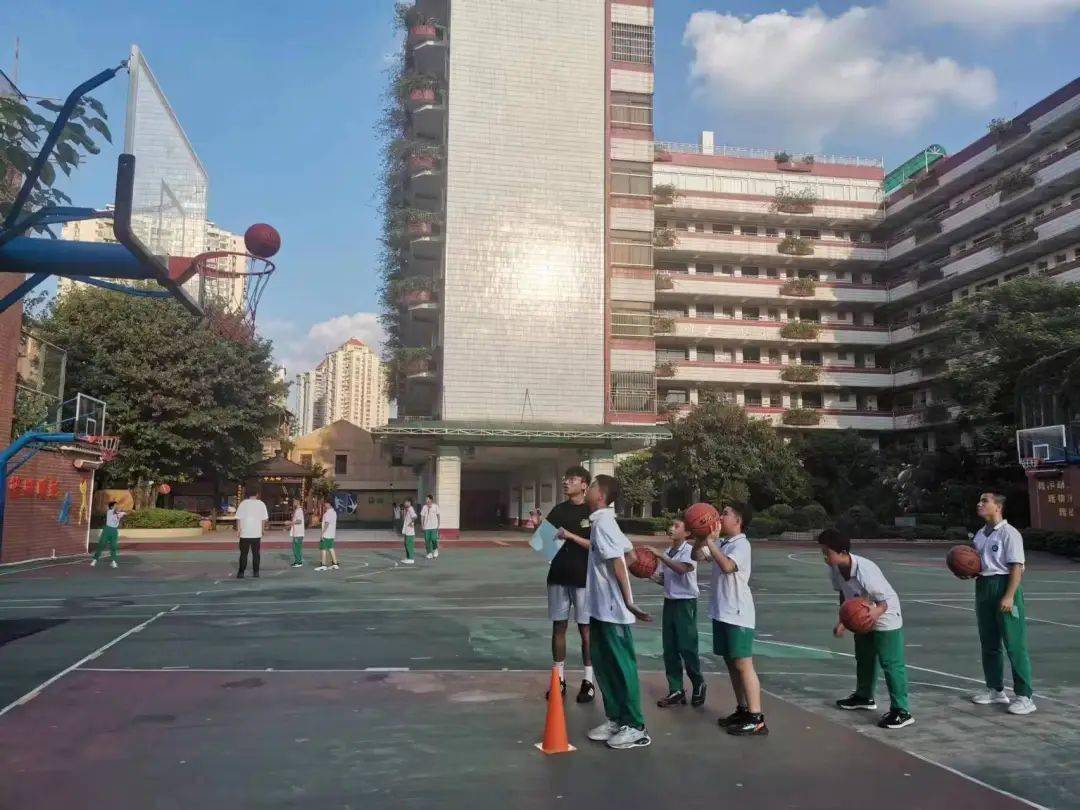 素质促成长,筑梦向未来——广州市第三十三中学2023学年第一学期校内