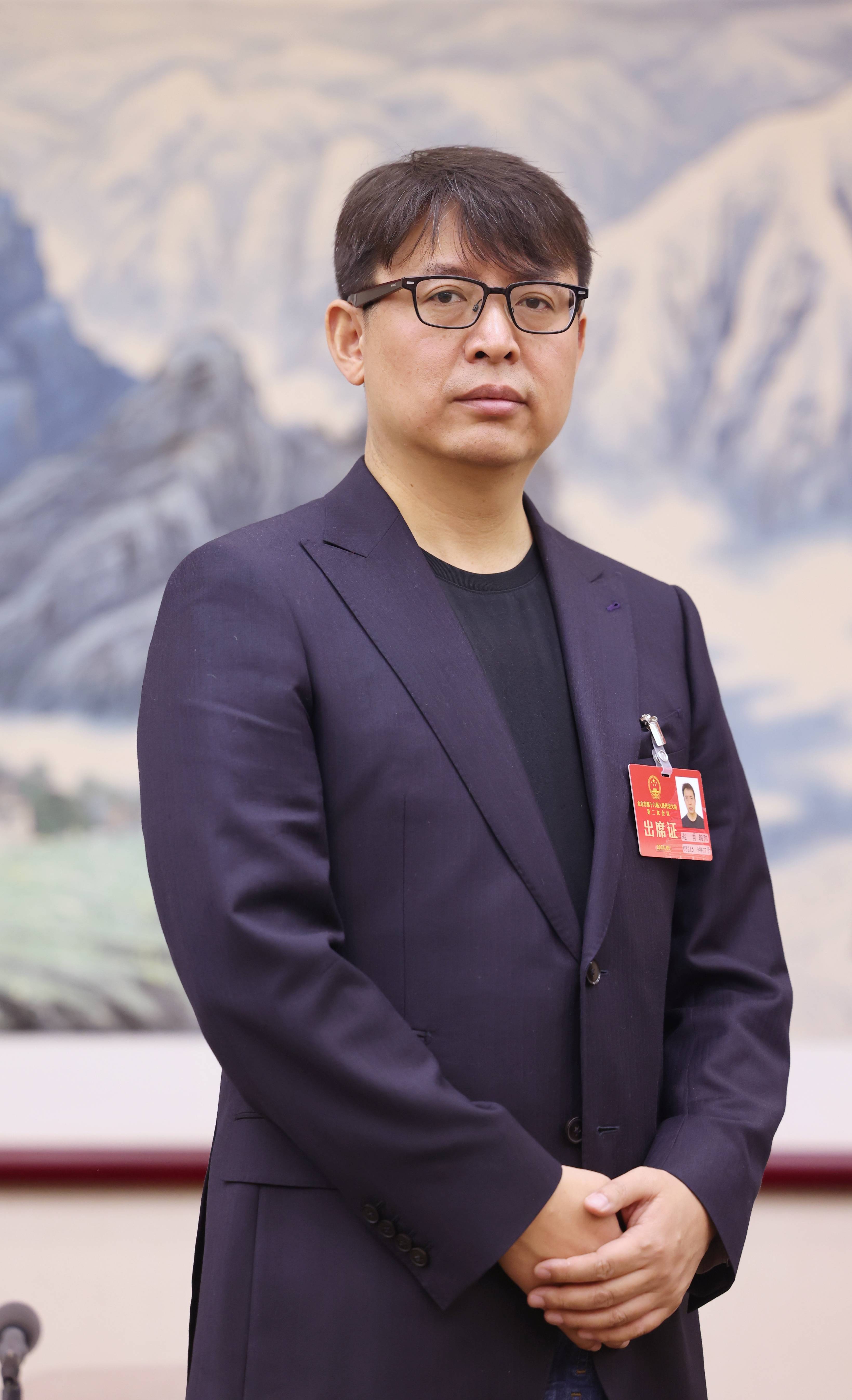 市人大代表赵勇运用大模型推动数字产业化发展