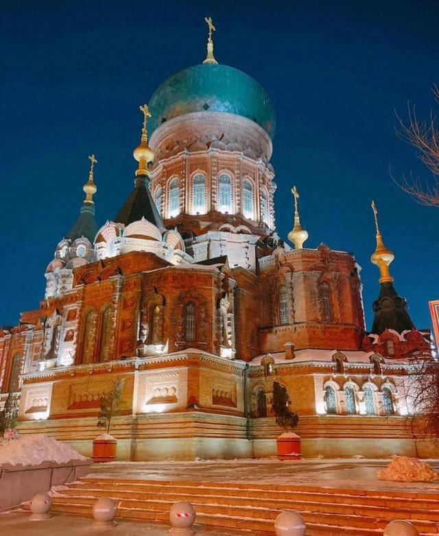探索哈尔滨索菲亚教堂:东方的俄罗斯风情_文化_建筑物_西方