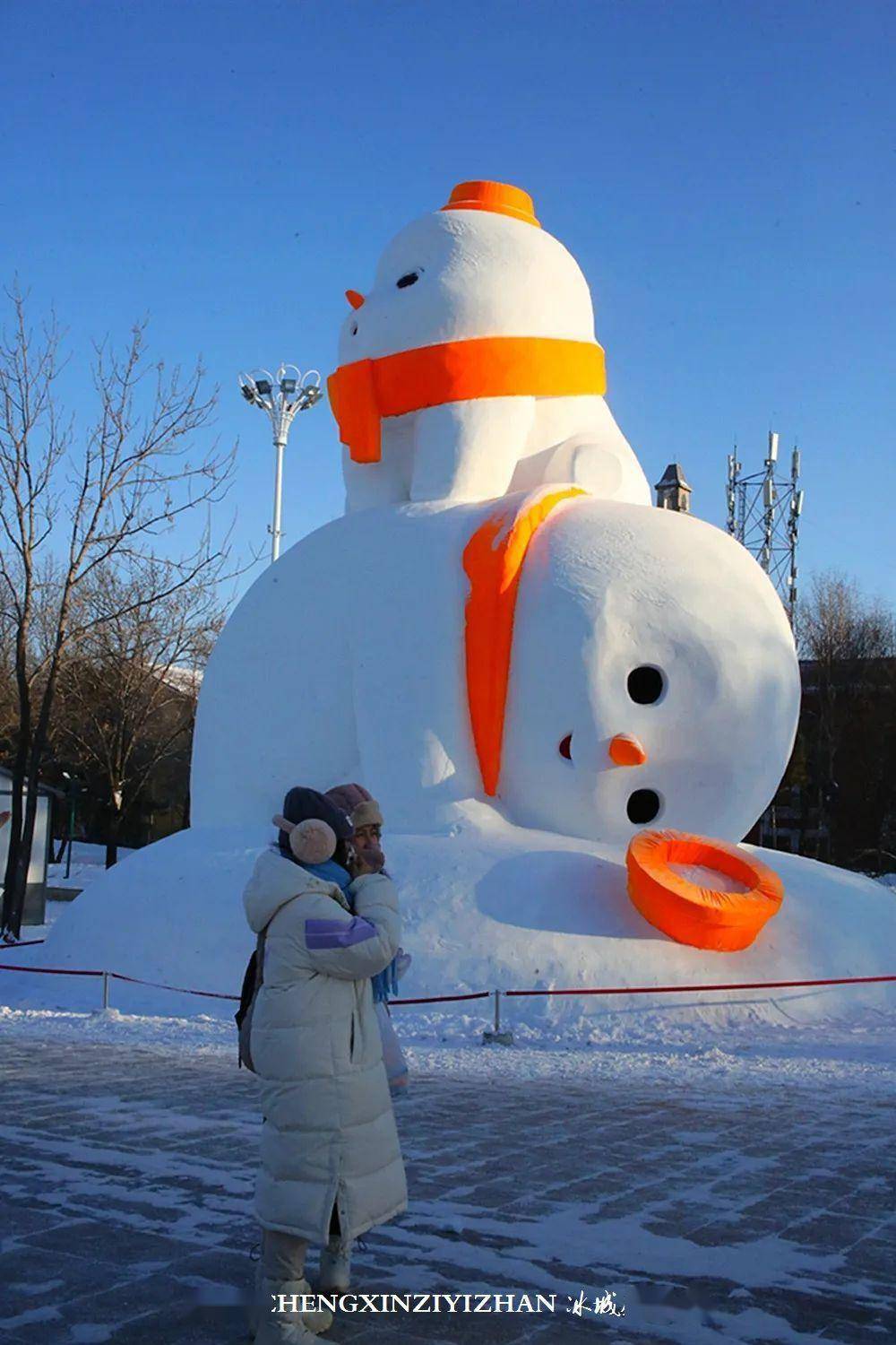 大雪人!我猜想雪雕是从最初的堆雪人开始的吧!