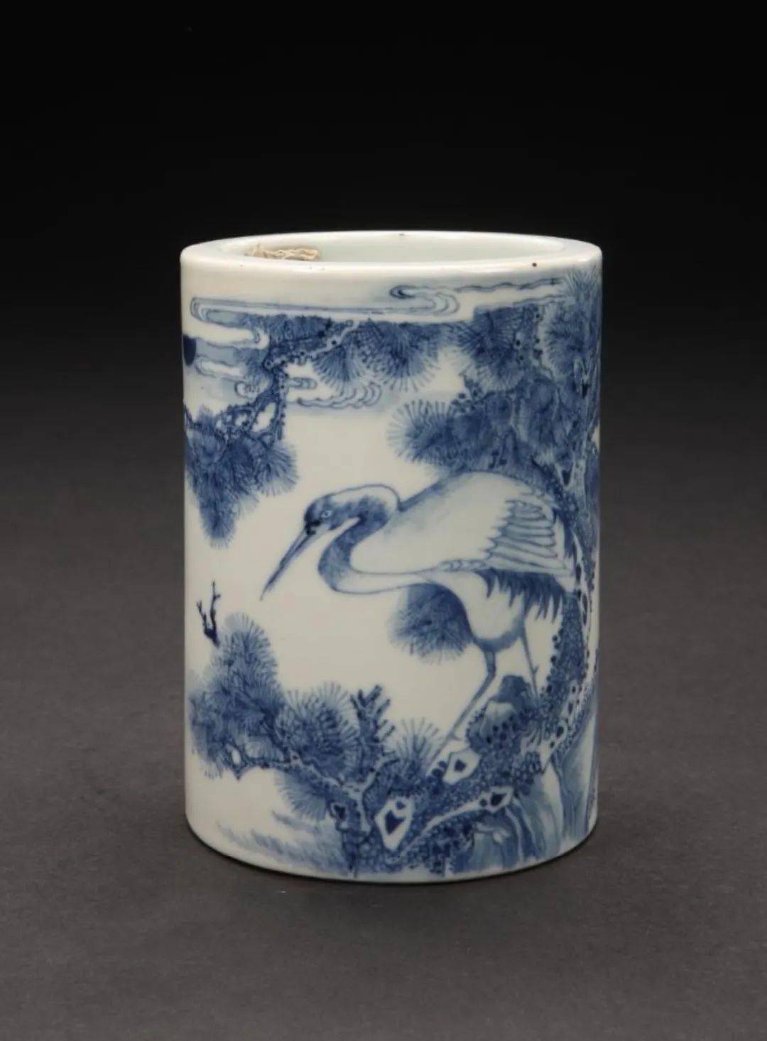 带残笔筒150万成交,看来以后连残器也买不起了?_乾隆_青花_人物