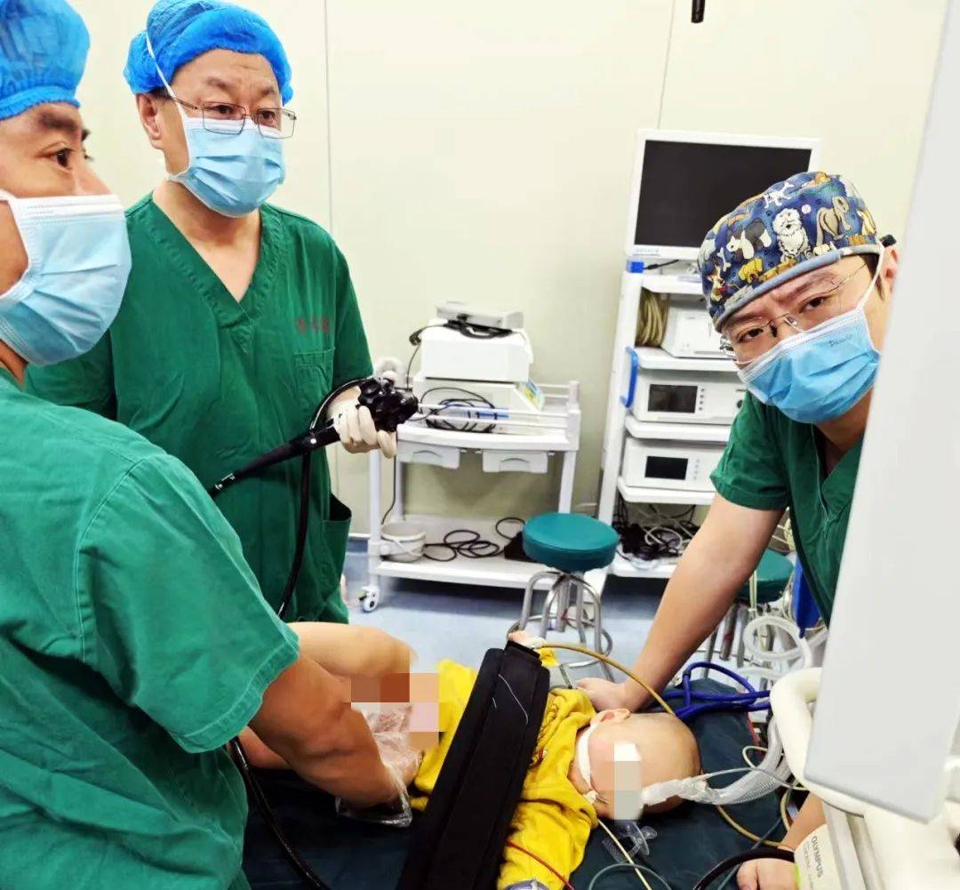 宝宝中招"肠套叠" 内镜下"解套"复位_治疗_患儿_时间