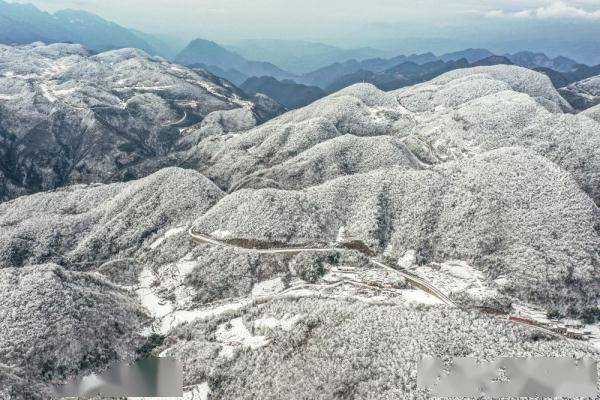 银装素裹 巫山初雪_竹贤乡_重庆_风光