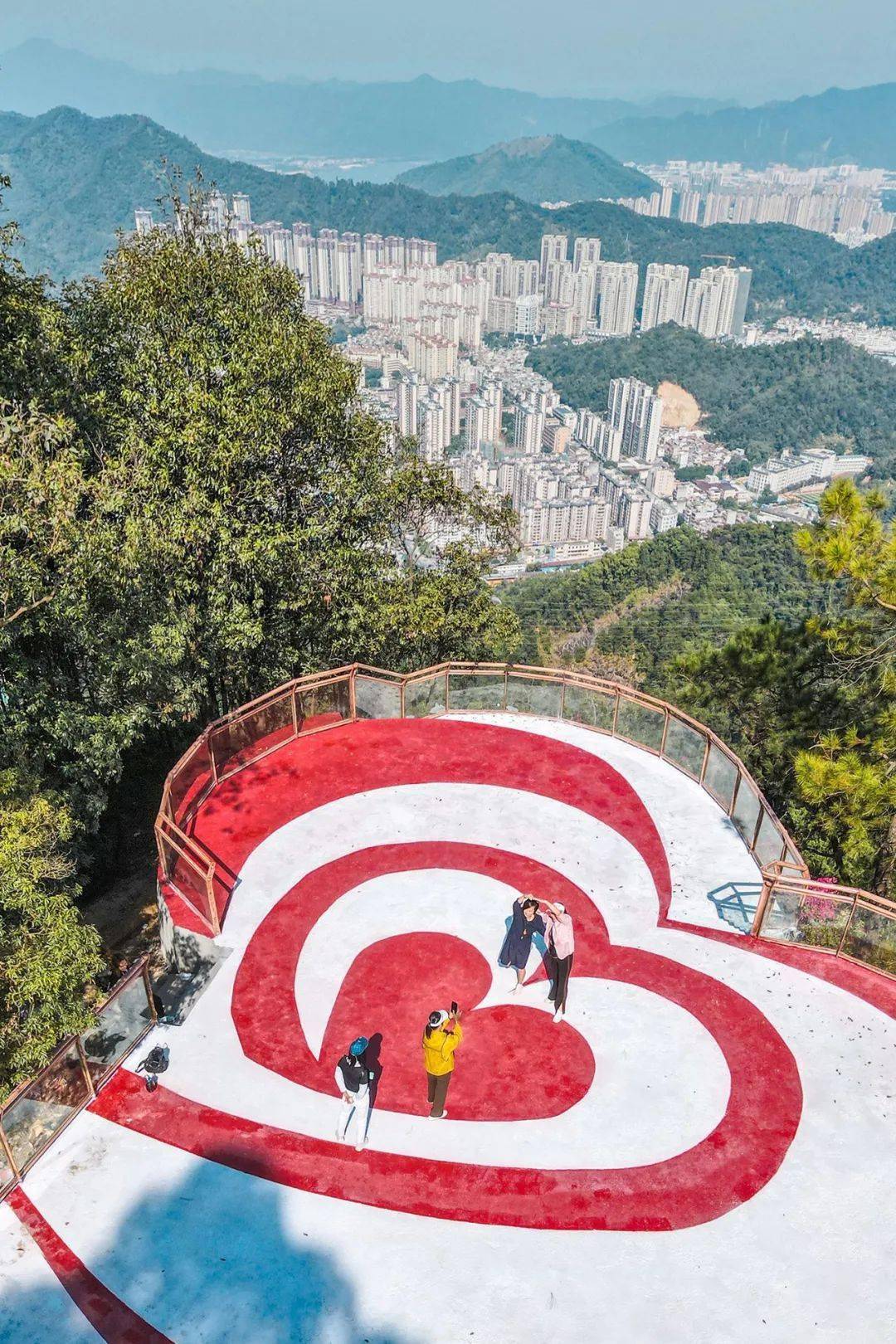 地点活动时间:2月12日活动地点:高要区体育中心或明珠广场主要活动及