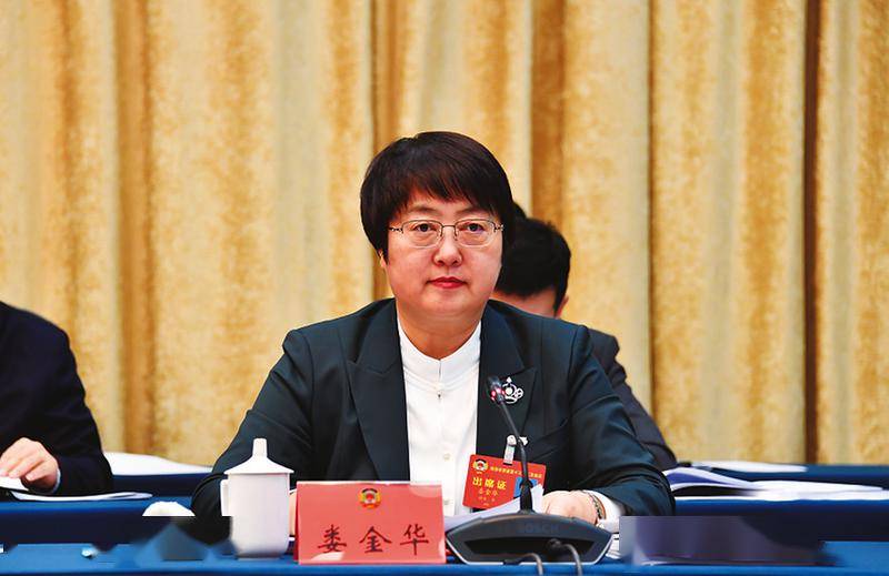 省政协委员,张掖市人民政府副市长 娄金华1.