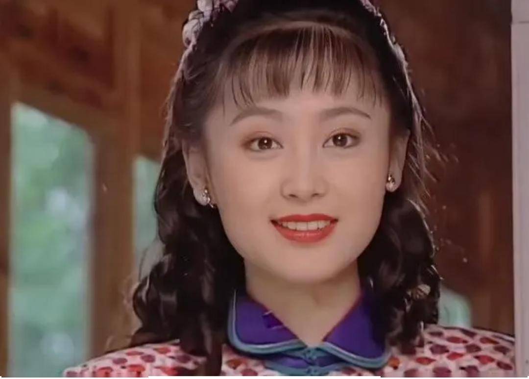 1995年,张国荣与葛优同桌吃火锅,中间的女子惊艳了整个年代_陈红