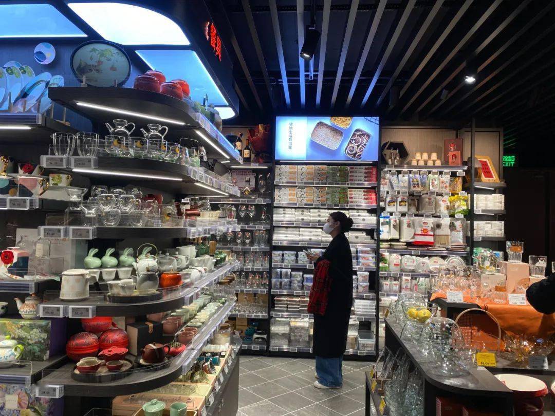 胖东来天使城超市常规商品精美陈列欣赏_零售_交流_免责