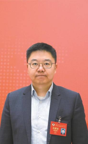两会声音|市政协委员 谭黎敏:加强人工智能科教