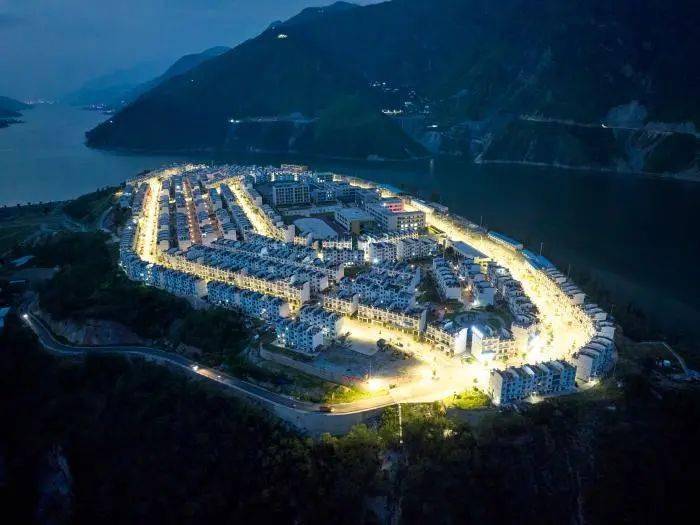 溜姑民宿别样火_溜姑乡_小镇_半岛