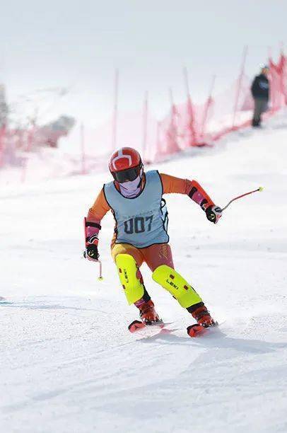 赛场》让人回味无穷特色舞蹈《西兰卡普情韵》获得观众满堂喝彩代表新