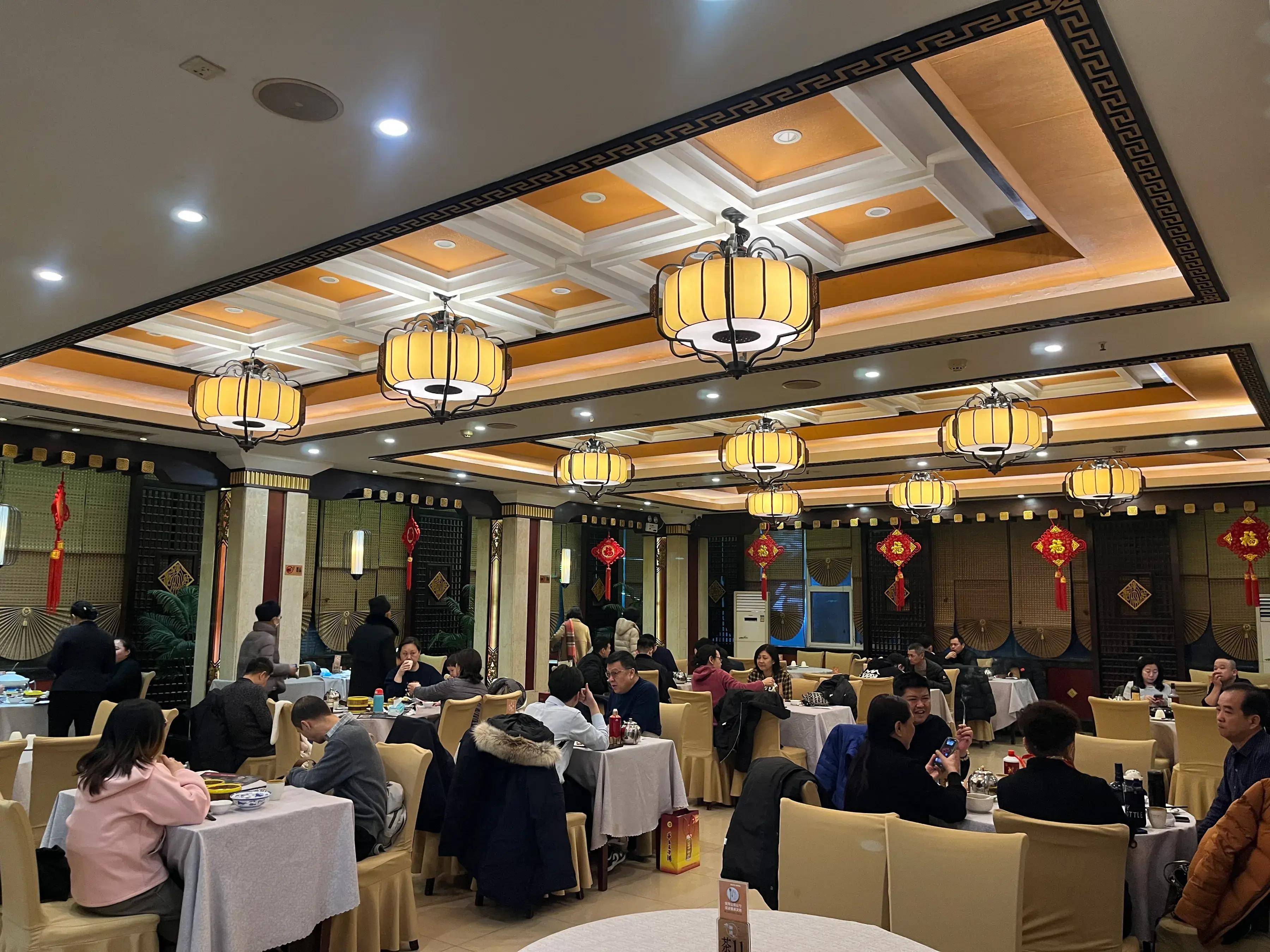 郑州的广州大酒店,68年的老字号品牌,河南粤菜的开山鼻祖!