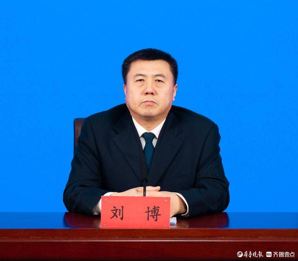 市人力资源和社会保障局党组书记,局长,一级调研员刘博介绍了2023年